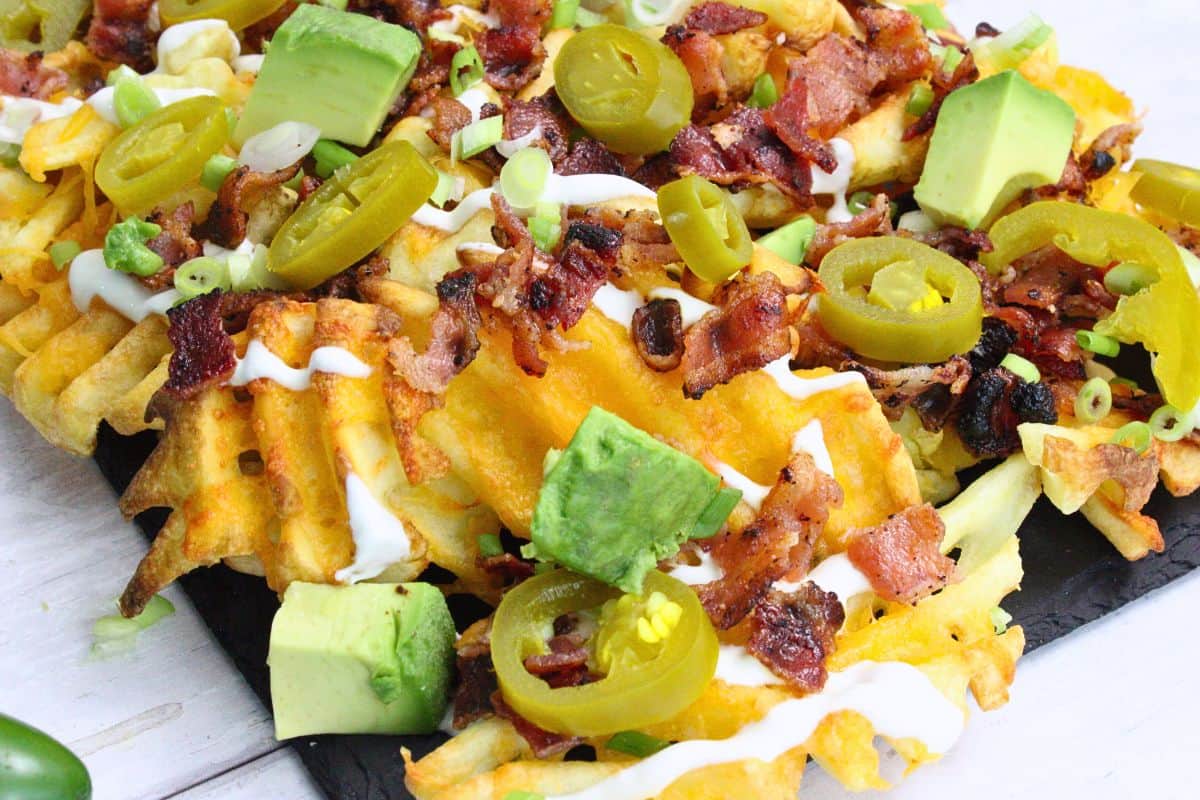 Quick & Easy Waffle Fry Nachos: Customizable Comfort Food